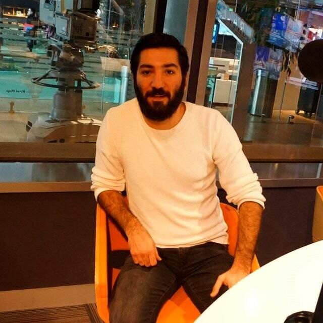 Çukur'un Mahsun'u Berkay Ateş, 19 yaşındayken Tarkan'ın konserlerinde koruma olarak görev yaptığını anlattı Çukur'un Mahsun'u Berkay Ateş, 19 yaşındayken Tarkan'ın konserlerinde koruma olarak görev yaptığını anlattı