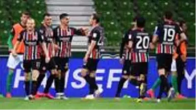 Eintracht Frankfurt, deplasmanda Werder Bremen'i mağlup etti: 3-0 Eintracht Frankfurt, deplasmanda Werder Bremen'i mağlup etti: 3-0