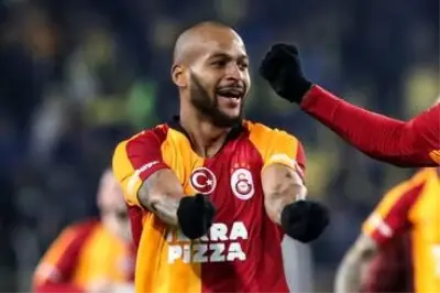 Galatasaray’da sakatlanan Marcao’nun 4-6 hafta arası sahalardan uzak kalması bekleniyor