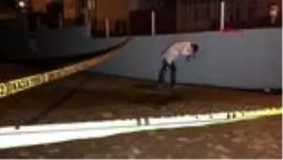 Kavga ettikleri kişiyi bacağından vurdular 3 gözaltı Kavga ettikleri kişiyi bacağından vurdular 3 gözaltı
