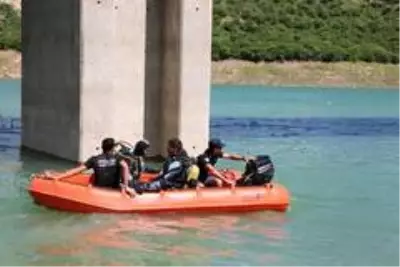 Kayıp Gülistan'ı arama çalışmaları 152'inci gününde de sürüyor Kayıp Gülistan'ı arama çalışmaları 152'inci gününde de sürüyor