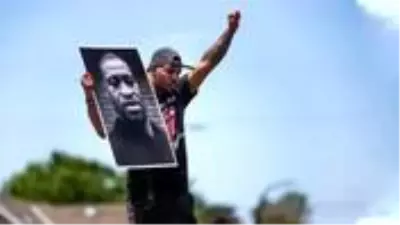 Ölümüyle ABD'yi kaosa sürükleyen Floyd'un cansız bedeninde koronavirüs tespit edildi Ölümüyle ABD'yi kaosa sürükleyen Floyd'un cansız bedeninde koronavirüs tespit edildi