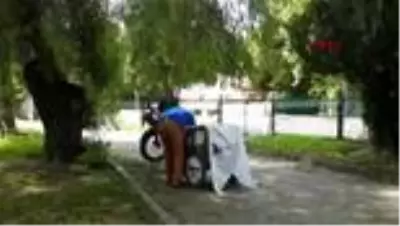 OSMANİYE Çocuk römorkunu, küçük hayvanlar için ambulans gibi kullanıyor OSMANİYE Çocuk römorkunu, küçük hayvanlar için ambulans gibi kullanıyor
