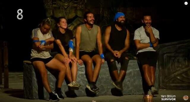 Survivor'da yeni dönem başladı! Kaptanlık oyununu kazanan Cemal Can ve Sercan takımını kurdu Survivor'da yeni dönem başladı! Kaptanlık oyununu kazanan Cemal Can ve Sercan takımını kurdu