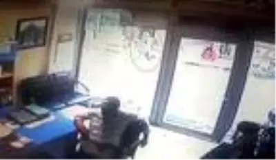 3 günlük bebeğini alüminyum folyoya sararak sokağa terk eden anne konuştu: Tepkilerden çekindiğim için yaptım 3 günlük bebeğini alüminyum folyoya sararak sokağa terk eden anne konuştu: Tepkilerden çekindiğim için yaptım