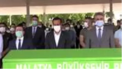 Yeni Malatyaspor Kulübü Başkanı Adil Gevrek'in babası son yolculuğuna uğurlandı