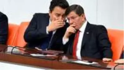 AK Parti 'Davutoğlu ve Babacan'ın partisi seçime giremeyecek' tartışmalarına noktayı koydu AK Parti 'Davutoğlu ve Babacan'ın partisi seçime giremeyecek' tartışmalarına noktayı koydu
