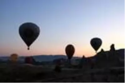 Balonlar, pilot adayları için havalandı