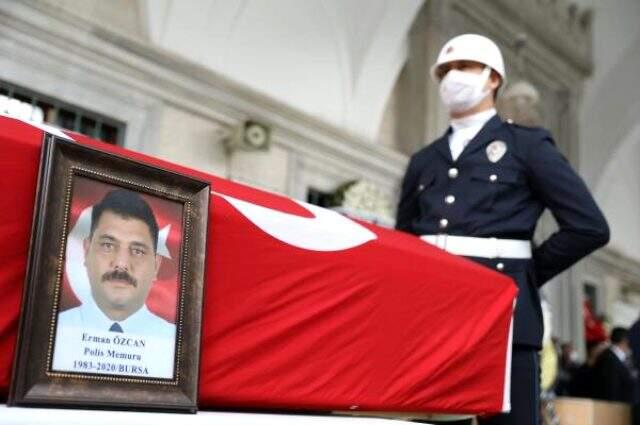 Bursa'da polisi memuru Erman Özcan'ı şehit eden zanlı suç makinesi çıktı Bursa'da polisi memuru Erman Özcan'ı şehit eden zanlı suç makinesi çıktı