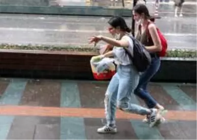 Doğu Anadolu'da 4 ilde sağanak bekleniliyor Doğu Anadolu'da 4 ilde sağanak bekleniliyor