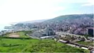 Doğu Karadeniz'in en büyük cami ve külliyesi yükseliyor Doğu Karadeniz'in en büyük cami ve külliyesi yükseliyor