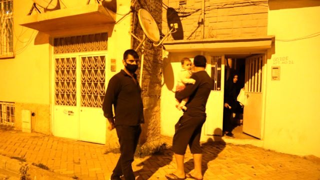 Elazığ'da, Malatya'daki 5 büyüklüğündeki depremi hisseden vatandaşlar o anları anlattı