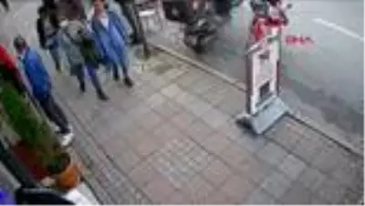 FATİH'TE LİBYA ADALET BAKANI'NIN EŞİNE YANKESİCİLİK ŞOKU KAMERADA FATİH'TE LİBYA ADALET BAKANI'NIN EŞİNE YANKESİCİLİK ŞOKU KAMERADA