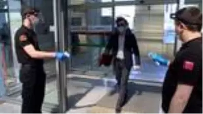 İstanbul Adliyesi'nde 15 Haziran sonrası için bir dizi tedbir alındı İstanbul Adliyesi'nde 15 Haziran sonrası için bir dizi tedbir alındı