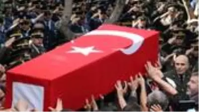 Son Dakika: İdlib’de zırhlı ambulansa hain saldırı: 1 askerimiz şehit oldu, 2 askerimiz yaralandı