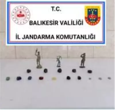 Tarihi eser kaçakçısını jandarma yakaladı