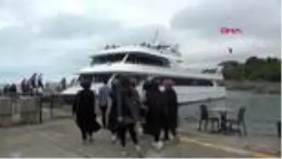 TRABZON Fatih Sondaj Gemisi'ne tur düzenleniyor TRABZON Fatih Sondaj Gemisi'ne tur düzenleniyor