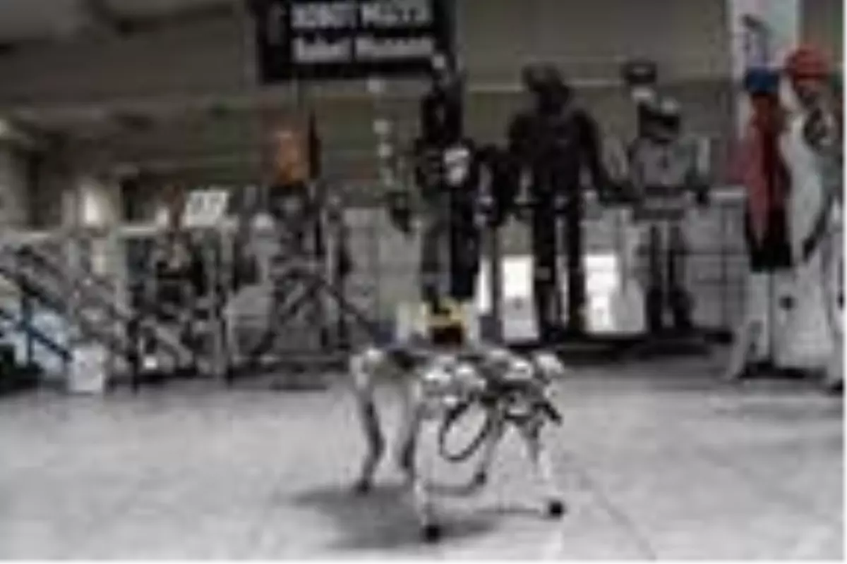 Geliştirdikleri 4 ayaklı robot, insanlar için tehlikeli işlerde kullanılacak
