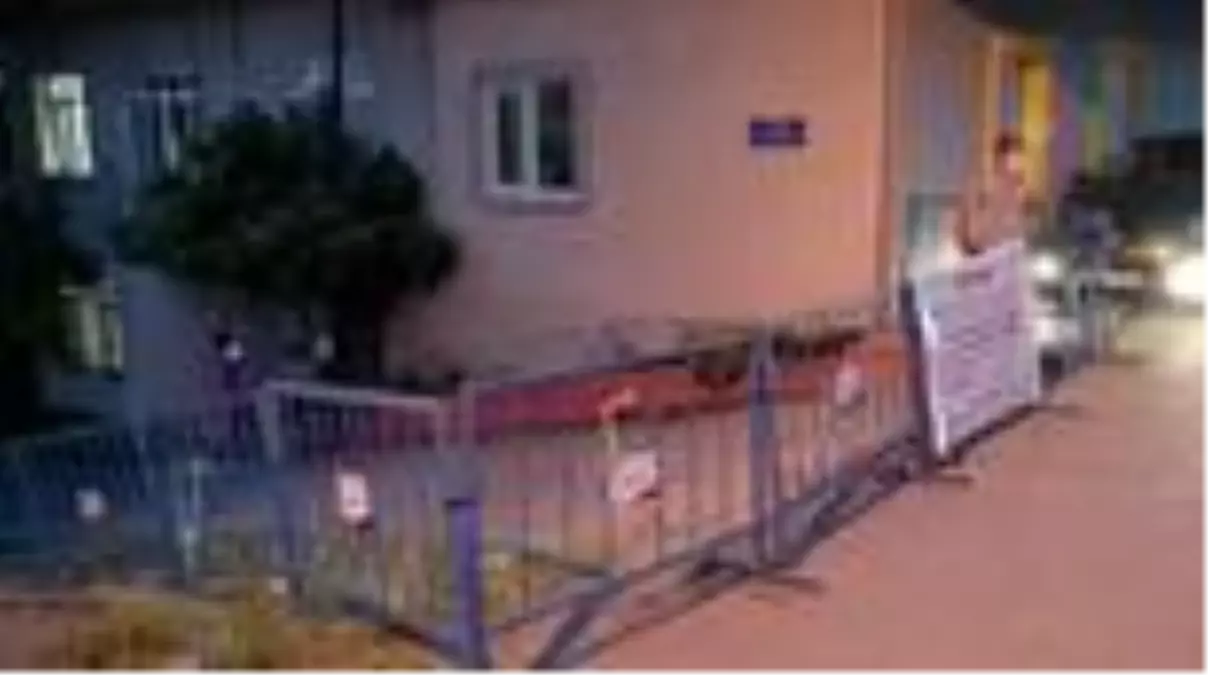 Kocaeli'de bir sokak karantinaya alındı