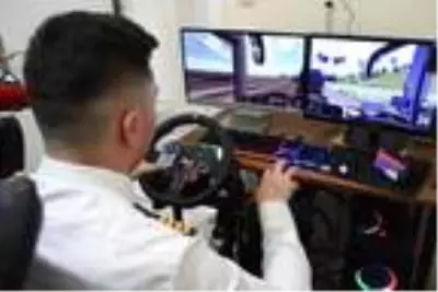 simulasyon oyununda otobus kullanan