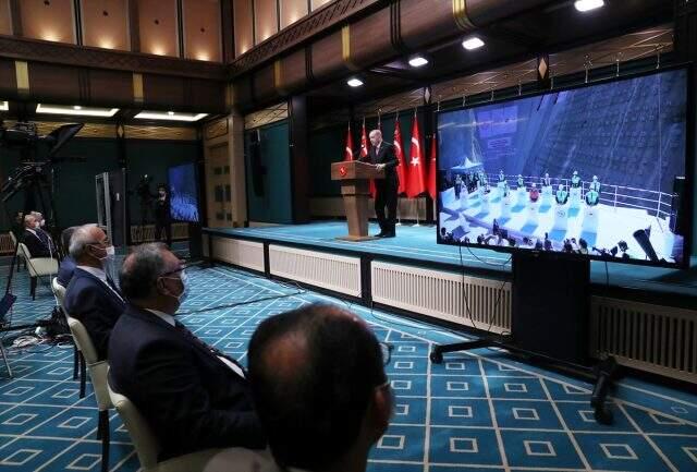 Son dakika: Ekonomiye yıllık 1,5 milyar lira kazandıracak Yusufeli Barajı'nda sona geliniyor Son dakika: Ekonomiye yıllık 1,5 milyar lira kazandıracak Yusufeli Barajı'nda sona geliniyor