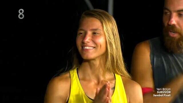 Survivor'da Sercan'ın 'Deliliğe vuruyor' sözleri Yasin'i küplere bindirdi Survivor'da Sercan'ın 'Deliliğe vuruyor' sözleri Yasin'i küplere bindirdi