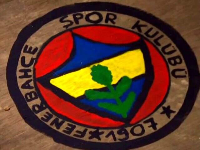 Survivor Dan Elenen Aycan Sosyal Medyadan Ilk Paylasimini Yapti Fenerbahce Amblemi Dikkat Cekti Spor