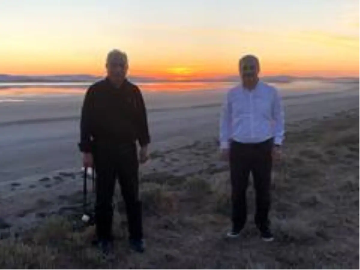 Vali Akın, Seyfe Gölünde gün batımını izledi