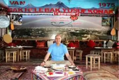 Van Kahvaltisi Dunyaya Aciliyor Van
