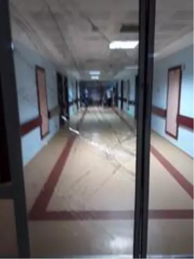 4 yaşındaki çocuk kansere yenik düştü, yakınları hastaneyi savaş alanına çevirdi 4 yaşındaki çocuk kansere yenik düştü, yakınları hastaneyi savaş alanına çevirdi