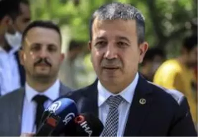 Abdurrahim Karakoç vefatının 8. yılında kabri başında anıldı Abdurrahim Karakoç vefatının 8. yılında kabri başında anıldı