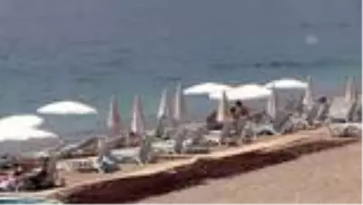 'Sosyal mesafeli' deniz keyfi 'Sosyal mesafeli' deniz keyfi