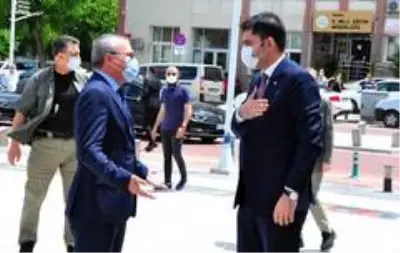 Bakan Kurum, Manisa'da dev kentsel dönüşüm çalışmalarının müjdesini verdi Bakan Kurum, Manisa'da dev kentsel dönüşüm çalışmalarının müjdesini verdi