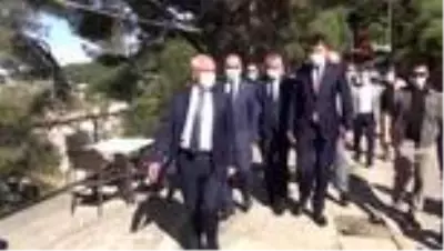 Bakan Kurum Manisa'daki kentsel dönüşüm alanlarını inceledi Bakan Kurum Manisa'daki kentsel dönüşüm alanlarını inceledi