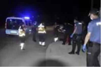 Gençlerin 'eski sevgili' kavgasına aileler karıştı, 4 kişi bıçaklandı Gençlerin 'eski sevgili' kavgasına aileler karıştı, 4 kişi bıçaklandı