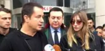 Dilek Yaman: Şeyma Subaşı'nın hesap hareketlerini paylaşan bankacının 9 yıl hapsi isteniyor Dilek Yaman: Şeyma Subaşı'nın hesap hareketlerini paylaşan bankacının 9 yıl hapsi isteniyor