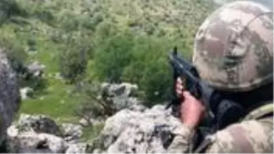 Turuncu kategoride aranan terörist Sadık Akmaz, etkisiz hale getirildi Turuncu kategoride aranan terörist Sadık Akmaz, etkisiz hale getirildi