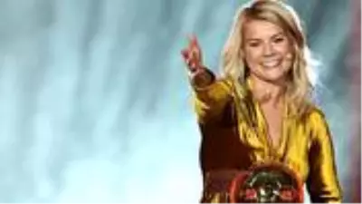 Ada Hegerberg, 10 yıllık sponsorluk anlaşması imzalayan tarihteki ilk kadın futbolcu oldu Ada Hegerberg, 10 yıllık sponsorluk anlaşması imzalayan tarihteki ilk kadın futbolcu oldu
