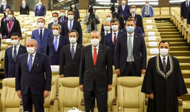 Anayasa Mahkemesi Başkanı: Yüzde 52,1 oranında adil yargılanma hakkı ihlal ediliyor