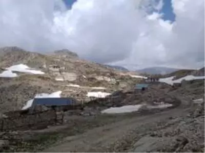 Antalya'nın yayla yollarında kar temizliği Antalya'nın yayla yollarında kar temizliği