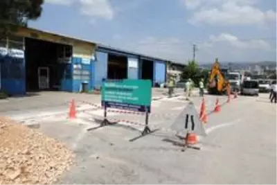 Bursa'da 3 bin işletmeli Beşevler Sanayi Sitesi'nin altyapısı baştan sona yenileniliyor Bursa'da 3 bin işletmeli Beşevler Sanayi Sitesi'nin altyapısı baştan sona yenileniliyor