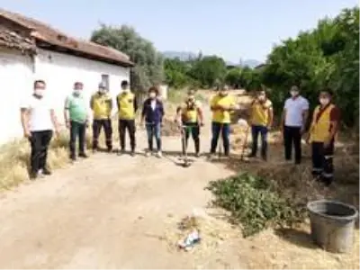 Büyükşehir Umurlu'da temizlik çalışması yaptı
