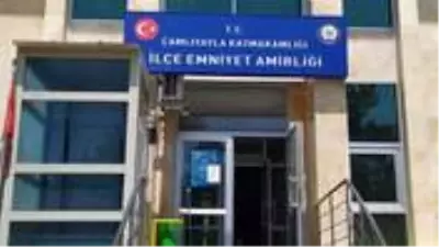 Doktora 'Sizi boşuna dövmüyorlar' diyen çift gözaltına alındı Doktora 'Sizi boşuna dövmüyorlar' diyen çift gözaltına alındı