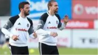 Erdal Torunoğulları'ndan Gökhan ve Caner için açıklama geldi: Anlaşmak istiyoruz, gideceklerini zannetmiyorum Erdal Torunoğulları'ndan Gökhan ve Caner için açıklama geldi: Anlaşmak istiyoruz, gideceklerini zannetmiyorum