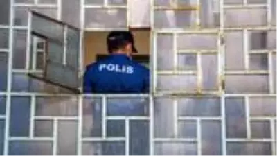 Eski avukatın ölümü, kuryenin kokuyu fark etmesiyle ortaya çıktı Eski avukatın ölümü, kuryenin kokuyu fark etmesiyle ortaya çıktı