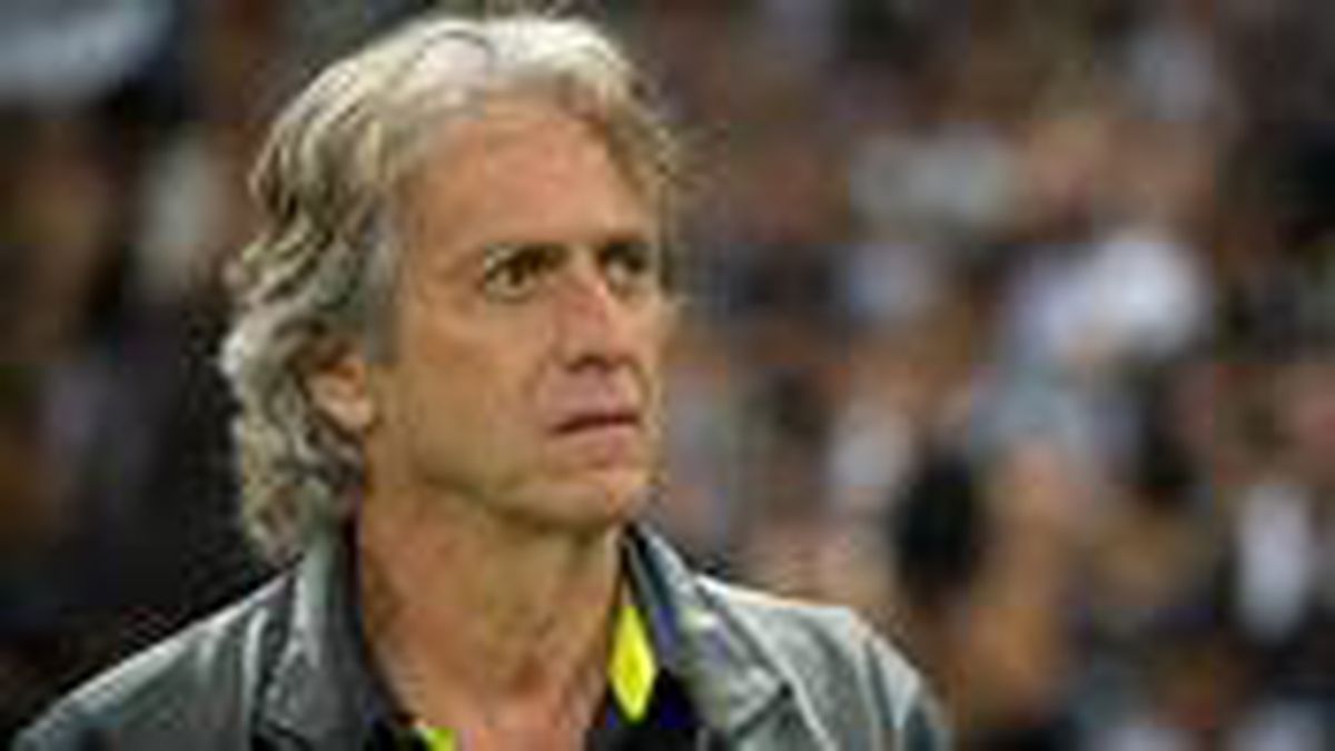 Flamengo, Fenerbahçe'nin gündemindeki Jorge Jesus'un sözleşmesini uzattı