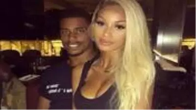 Galatasaraylı Lemina'ya sevgilisi Fanny Neguesha, futbol topuyla meydan okudu Galatasaraylı Lemina'ya sevgilisi Fanny Neguesha, futbol topuyla meydan okudu
