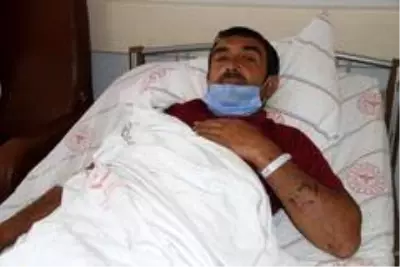 Teröristlerin hain saldırısı, işçileri sindiremedi: İyileşince o yolu tekrar yapacağız Teröristlerin hain saldırısı, işçileri sindiremedi: İyileşince o yolu tekrar yapacağız
