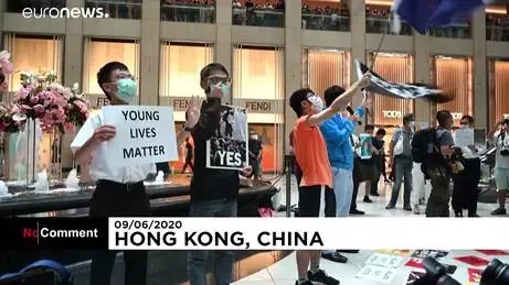 Hong Kong'da demokrasi yanlısı gösteriler tam bir yıldır devam ediyor Hong Kong'da demokrasi yanlısı gösteriler tam bir yıldır devam ediyor