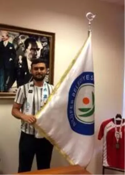 Nilüfer Belediyespor'da 5 imza Nilüfer Belediyespor'da 5 imza